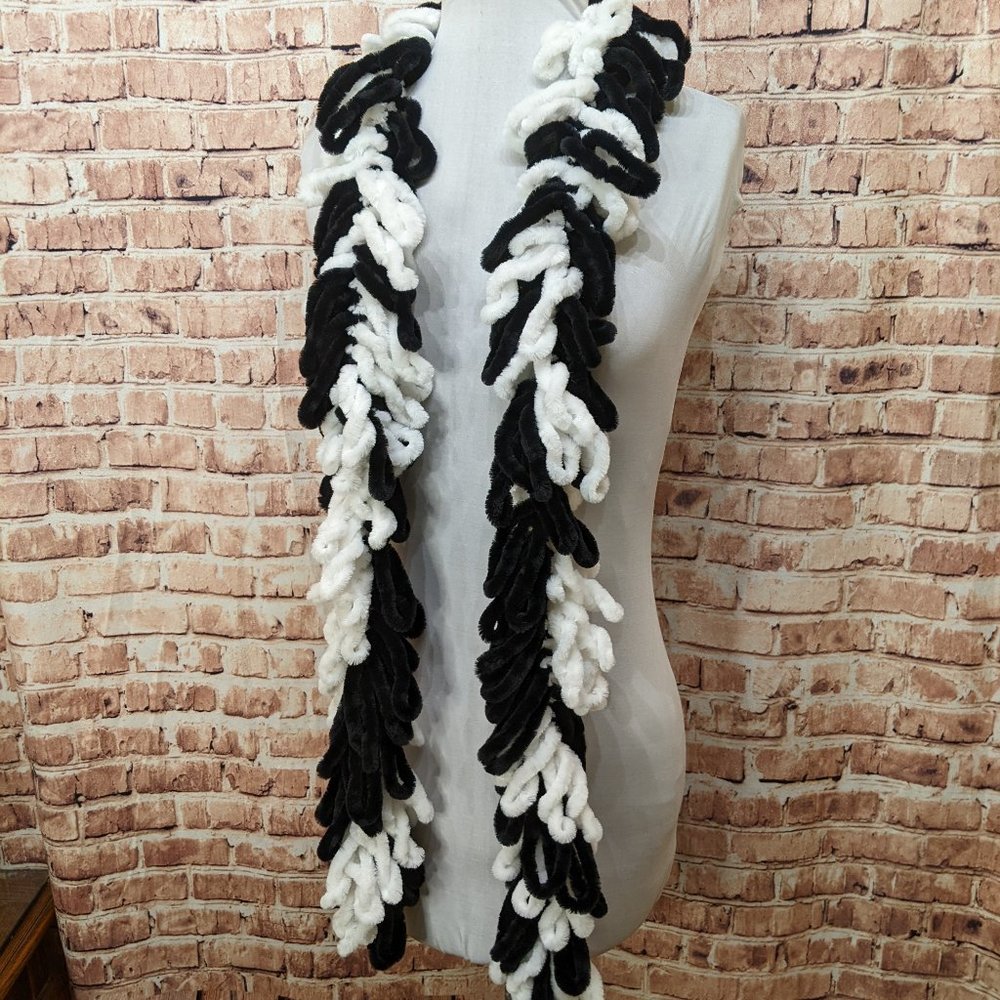 Black and White Scarf Boa 66 in Long